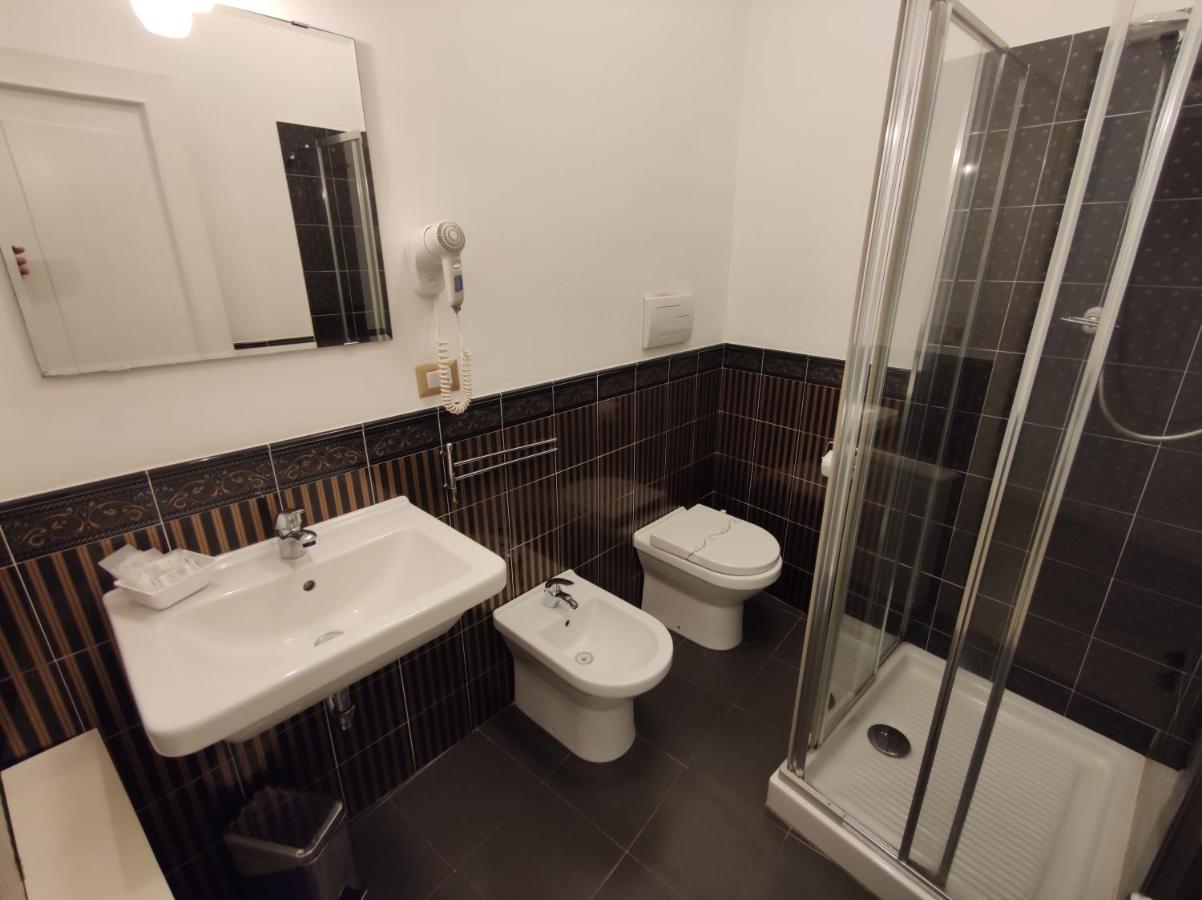 Sami Rooms - Teatro A 400 Mt - Ortigia A 1500 Mt - سيراكوزا المظهر الخارجي الصورة