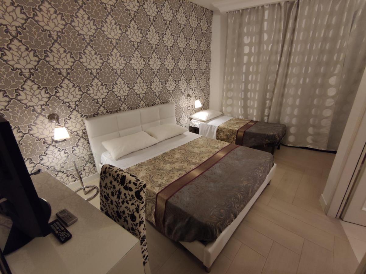 Sami Rooms - Teatro A 400 Mt - Ortigia A 1500 Mt - سيراكوزا المظهر الخارجي الصورة