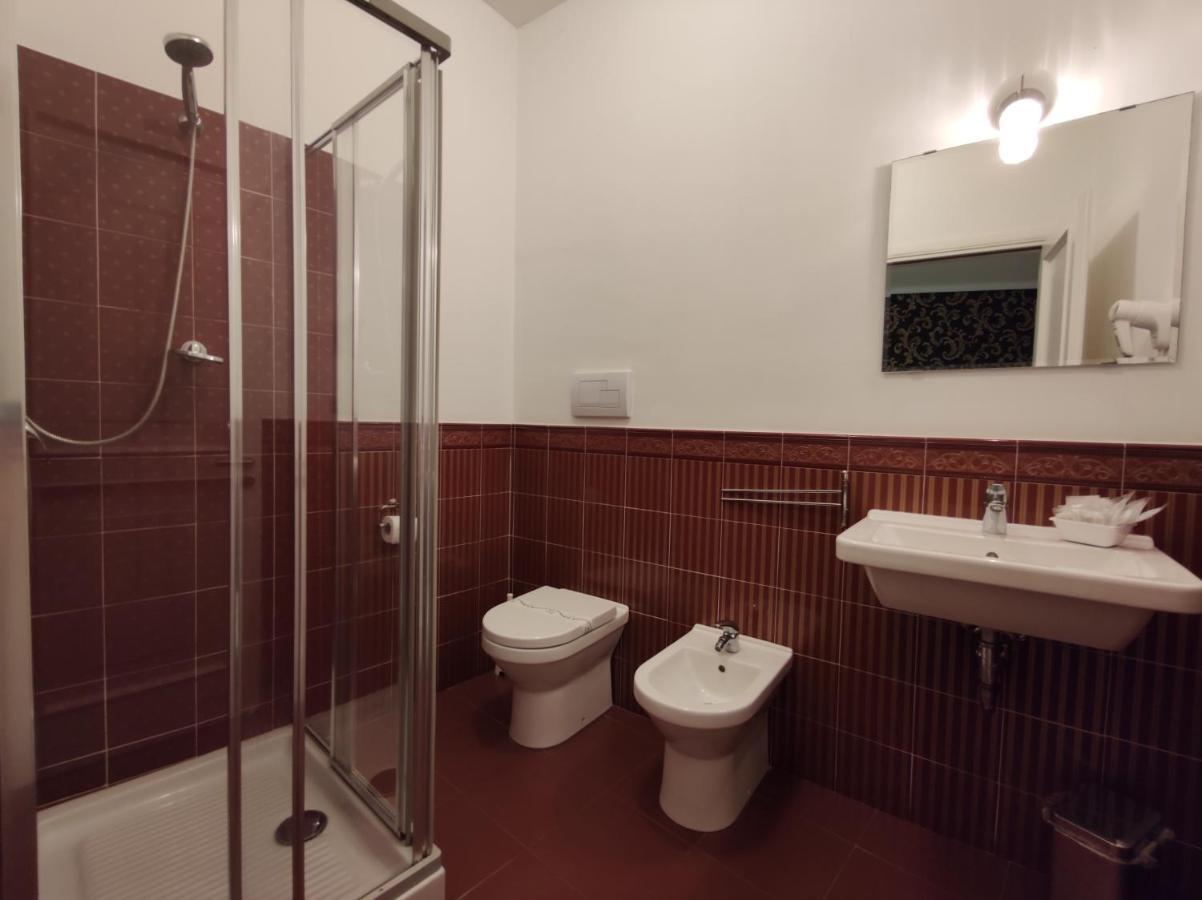 Sami Rooms - Teatro A 400 Mt - Ortigia A 1500 Mt - سيراكوزا المظهر الخارجي الصورة
