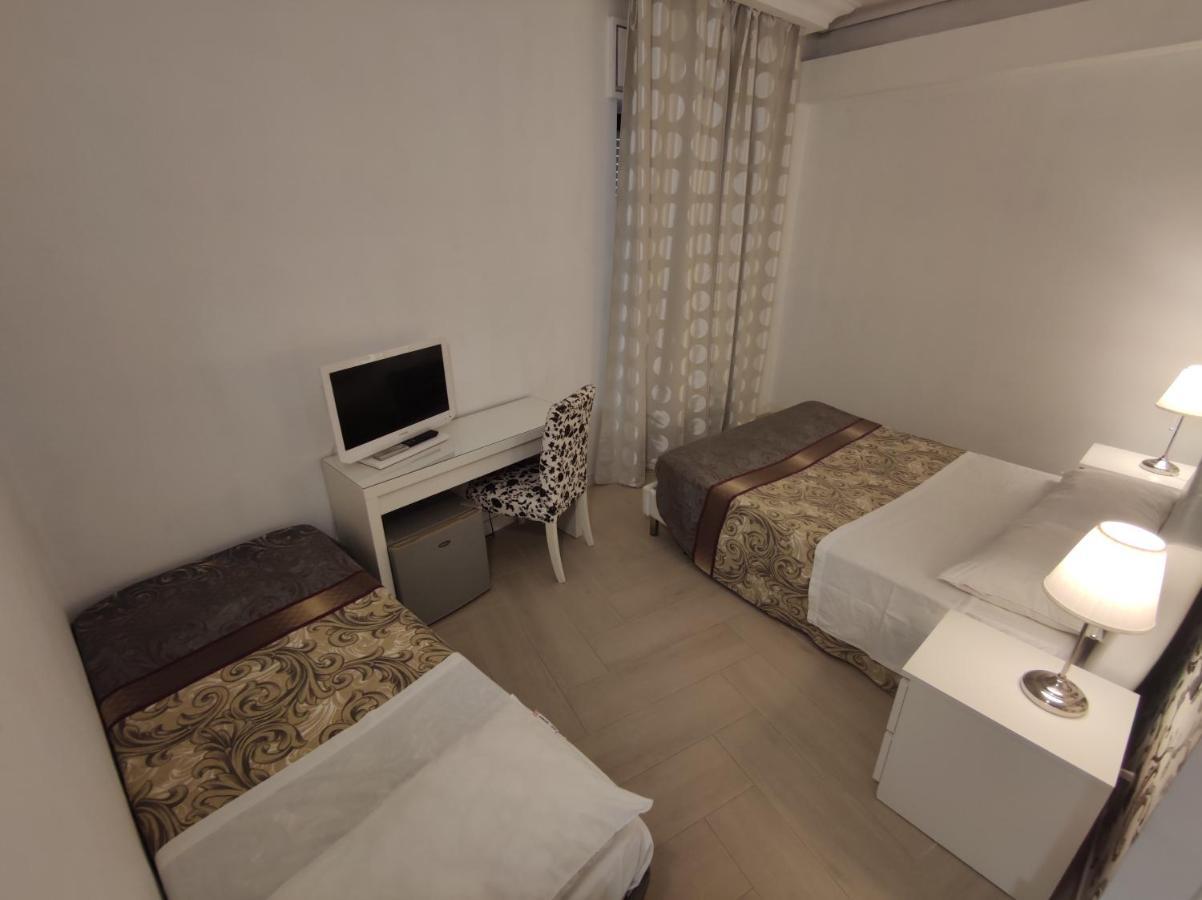 Sami Rooms - Teatro A 400 Mt - Ortigia A 1500 Mt - سيراكوزا المظهر الخارجي الصورة