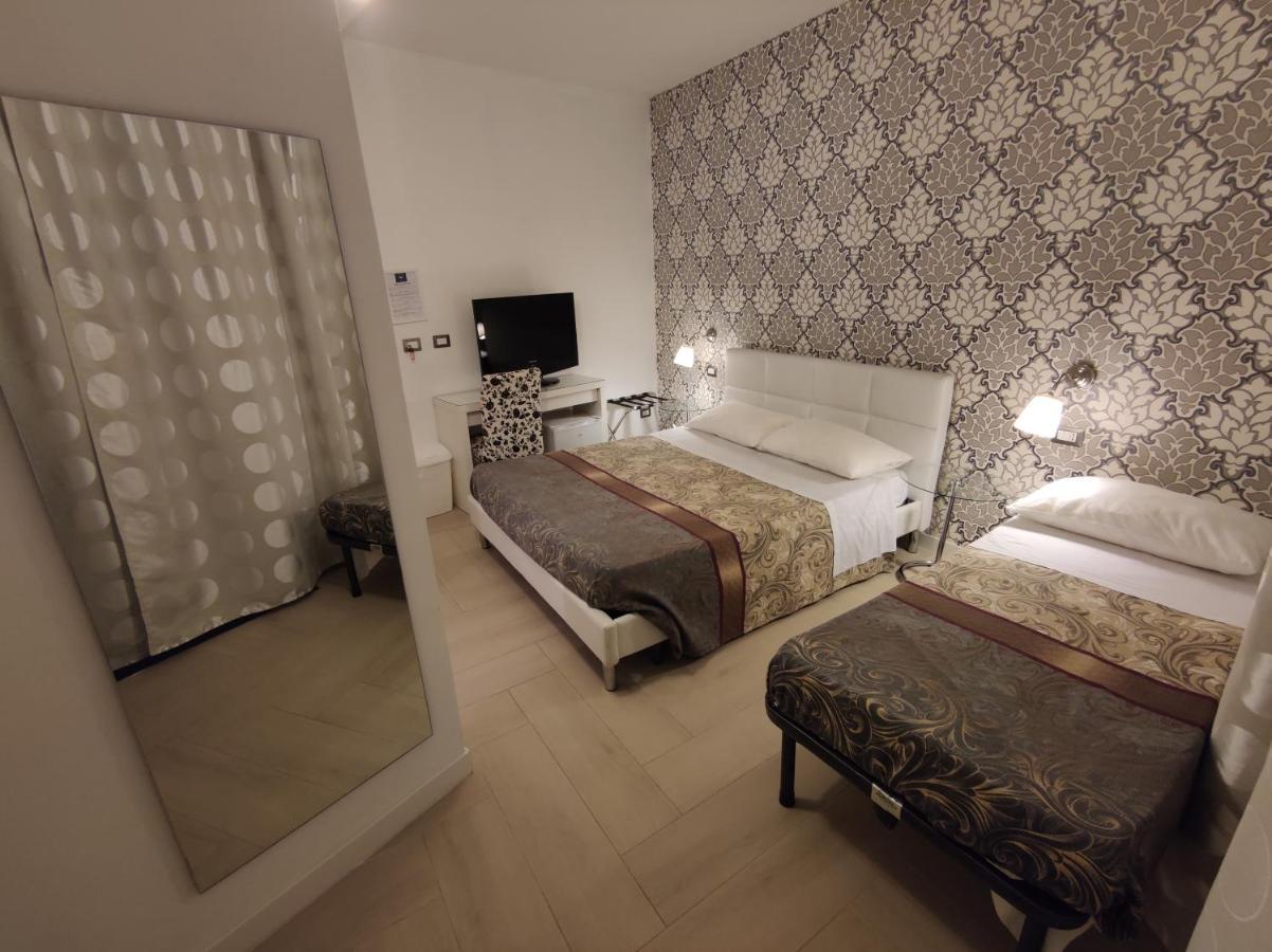 Sami Rooms - Teatro A 400 Mt - Ortigia A 1500 Mt - سيراكوزا المظهر الخارجي الصورة
